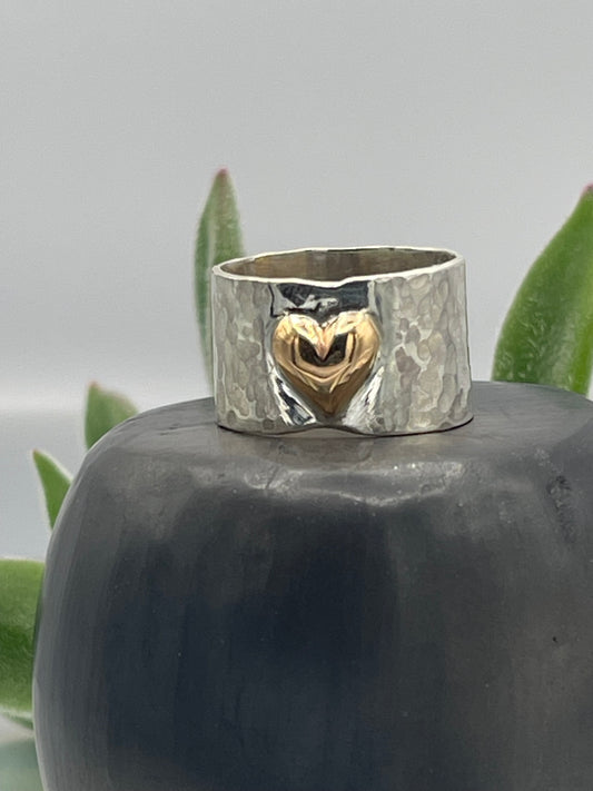 Single Heart of Gold Ring
