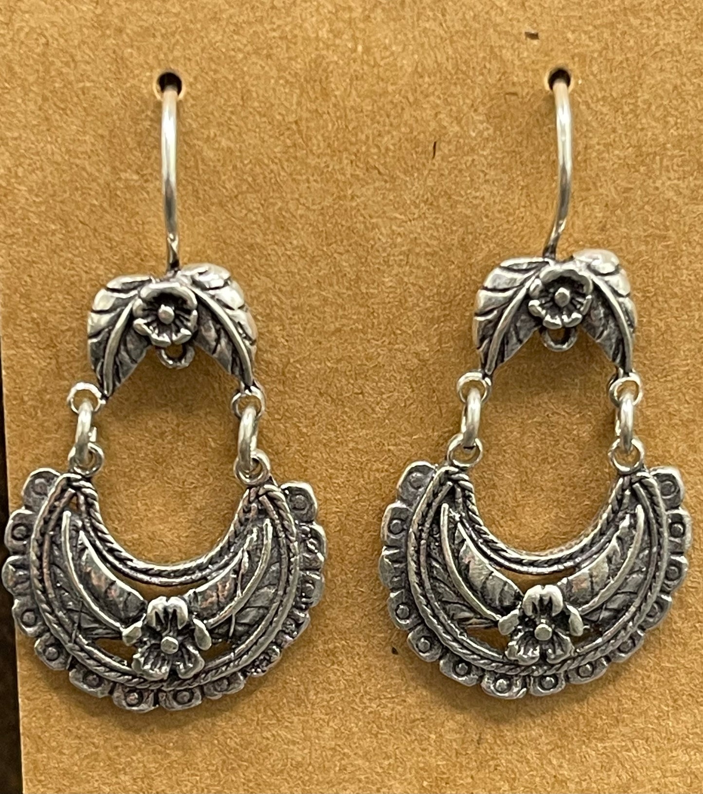 Coa de Plata Pluma y Flor